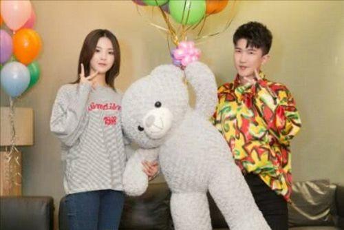 娱乐吃瓜背景图图片,揭秘吃瓜群众的视觉盛宴